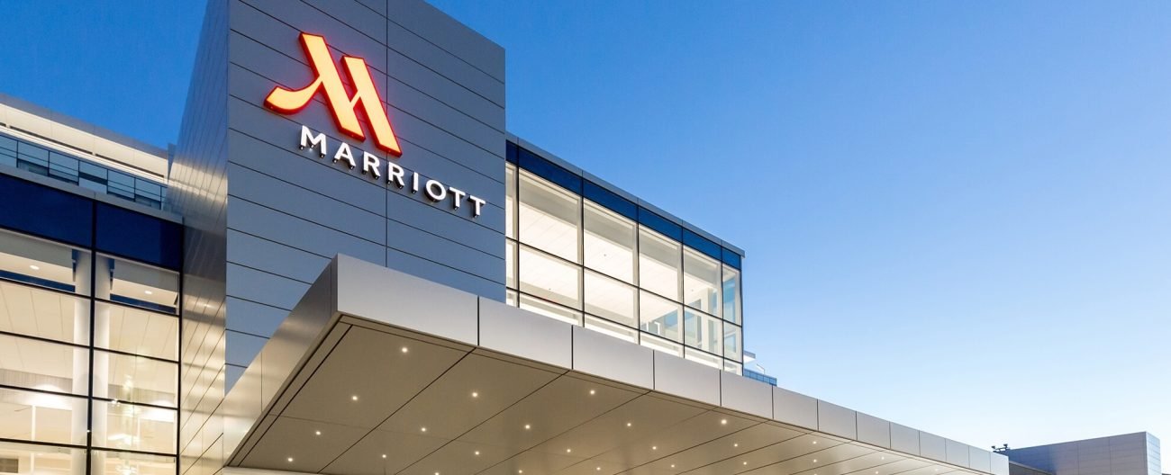 Image-Slider_Calgary-Airport-1@2x