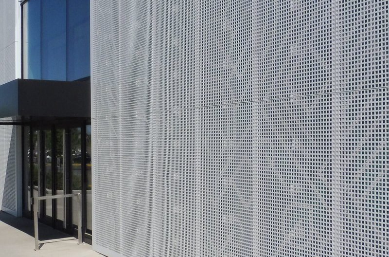 Londonderry-Hero-image-P1030308-scaled