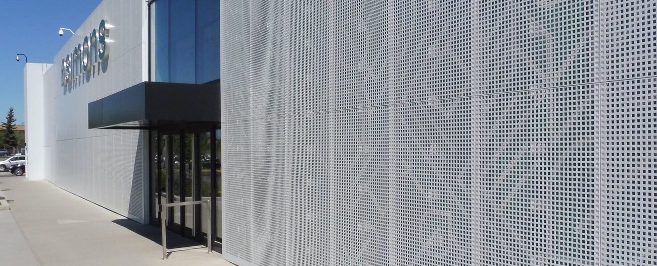 Londonderry-Hero-image-P1030308-scaled